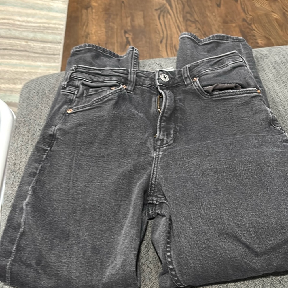 ⭐️2/$10 - H&M skinny jeans